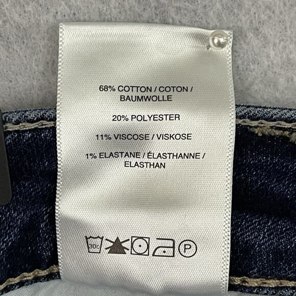 Silver Jeans Elyse Curvy Fit Mid‑Rise Capri 22W/23L Indigo NWT - Picture 13 of 15